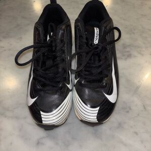 Vapor kids cleats size 5y